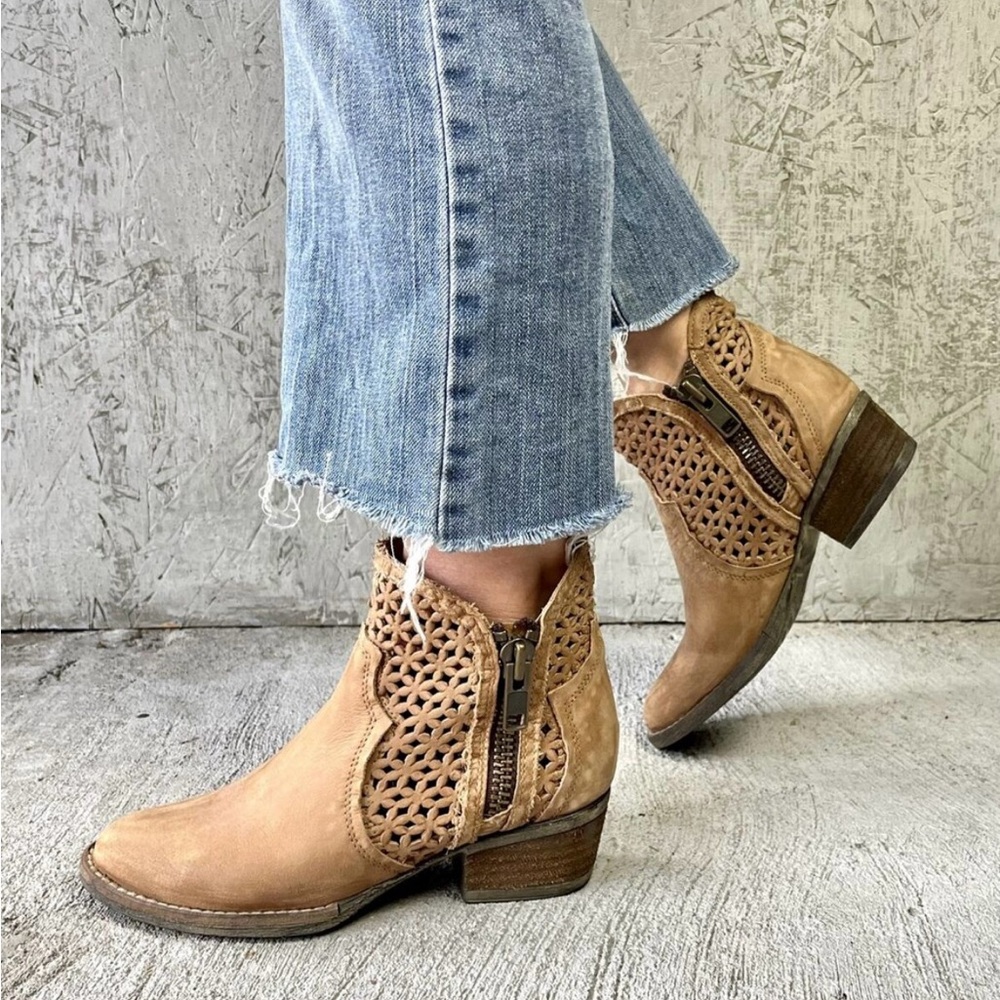 Circle G Distressed Western Ankle Bootie